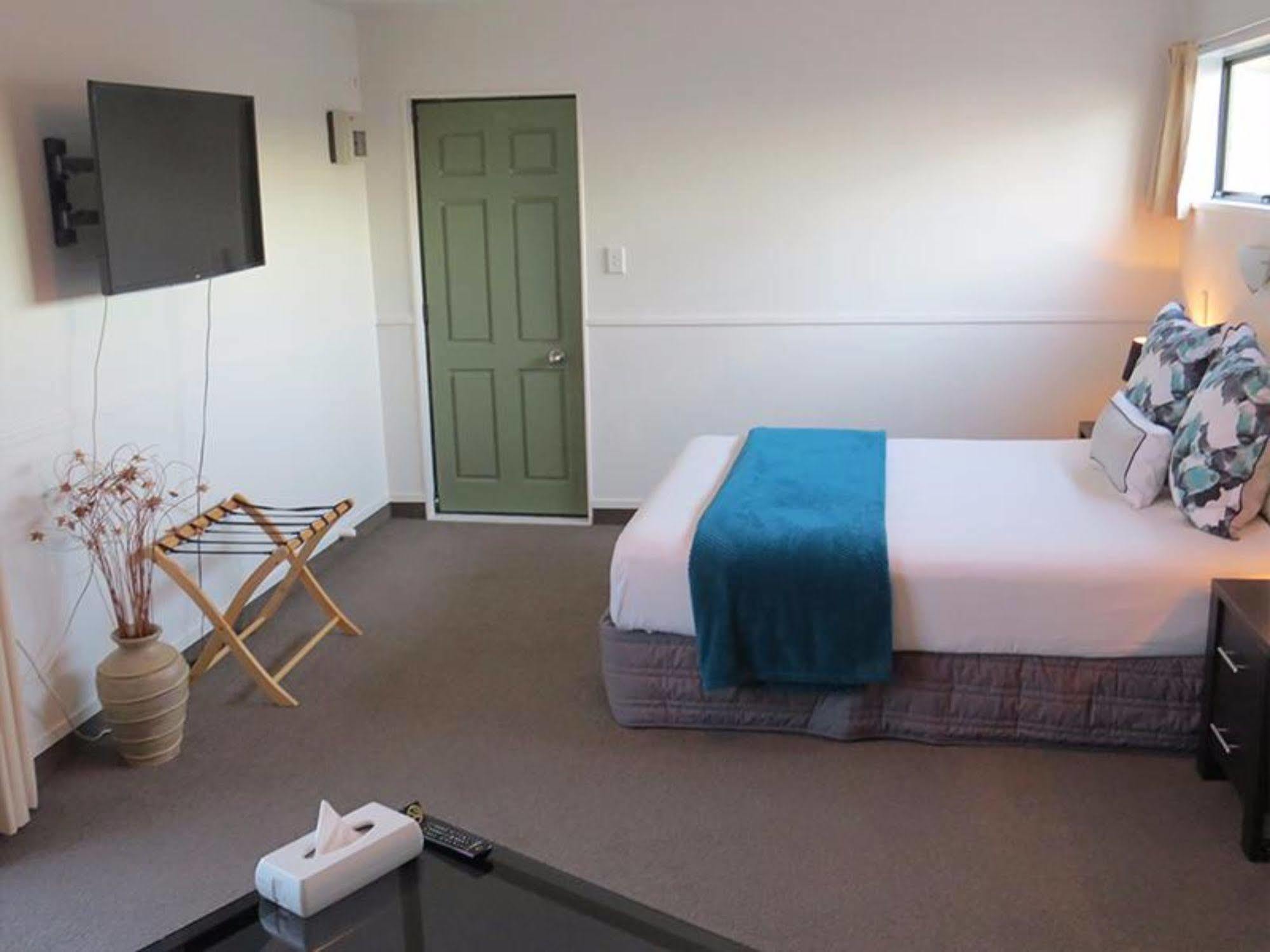 Pohutu Lodge Motel Роторуа Экстерьер фото