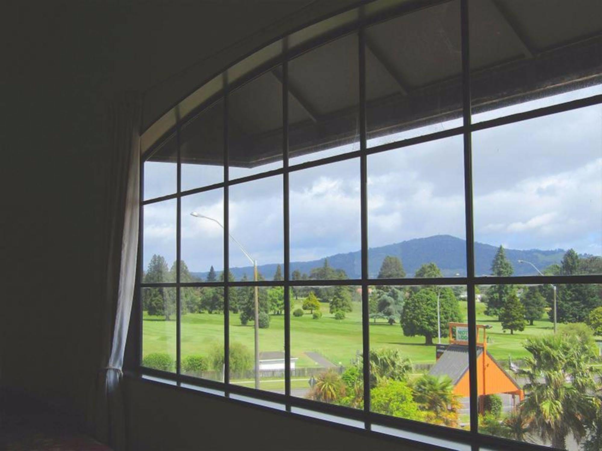 Pohutu Lodge Motel Роторуа Экстерьер фото