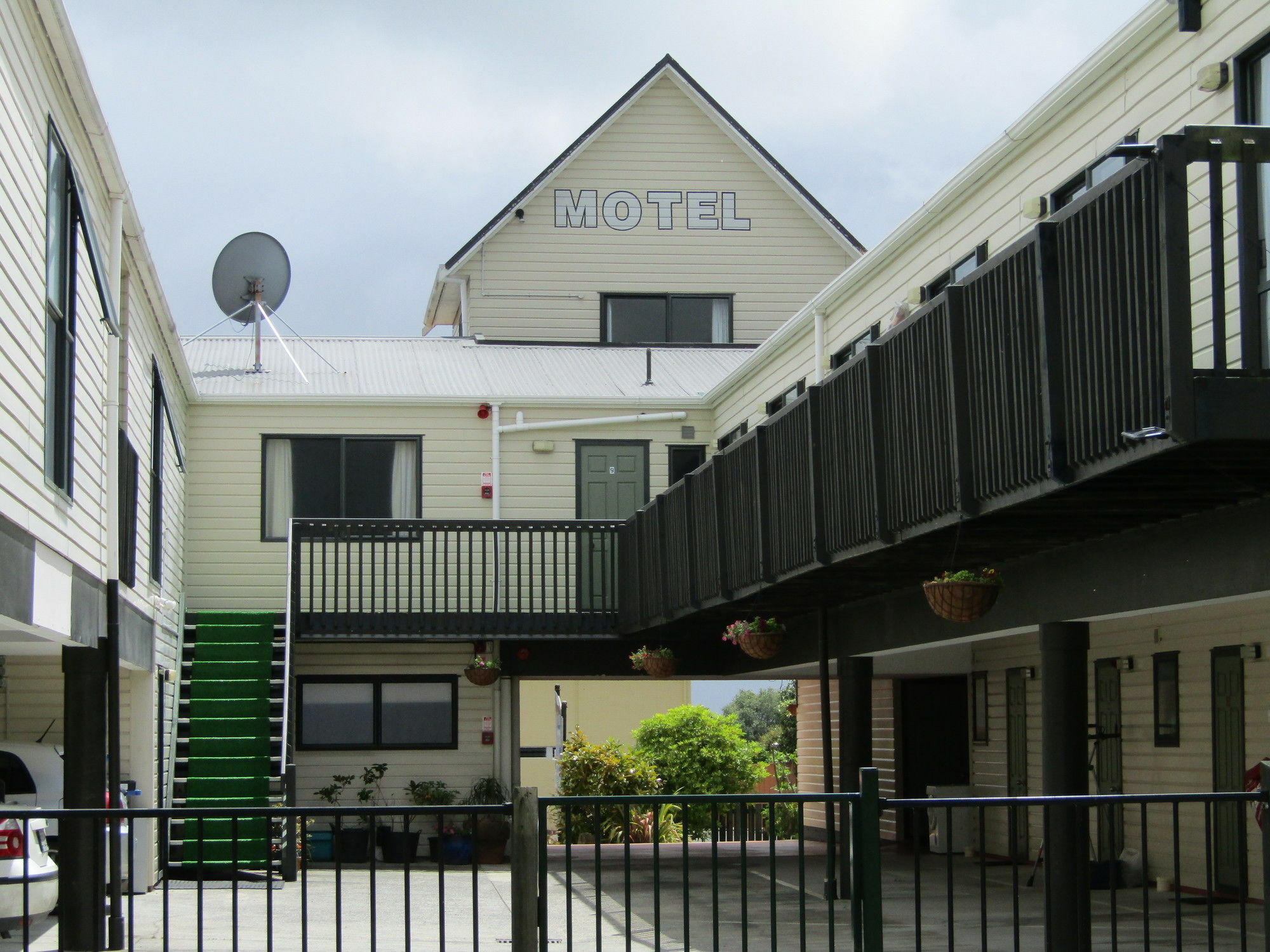 Pohutu Lodge Motel Роторуа Экстерьер фото