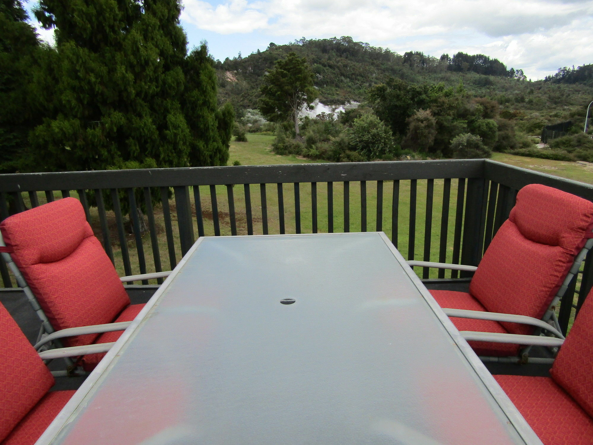 Pohutu Lodge Motel Роторуа Экстерьер фото